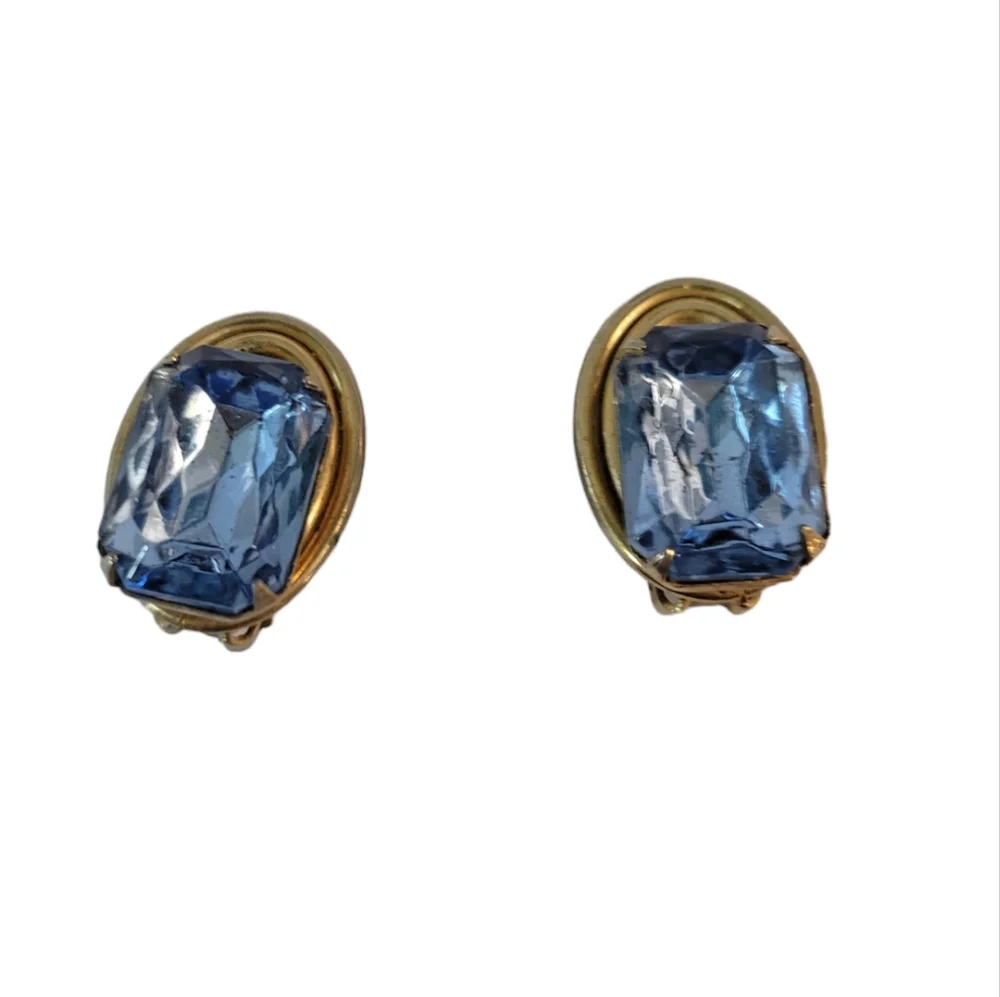 Vintage Crystal Goldtone Clip On Earrings